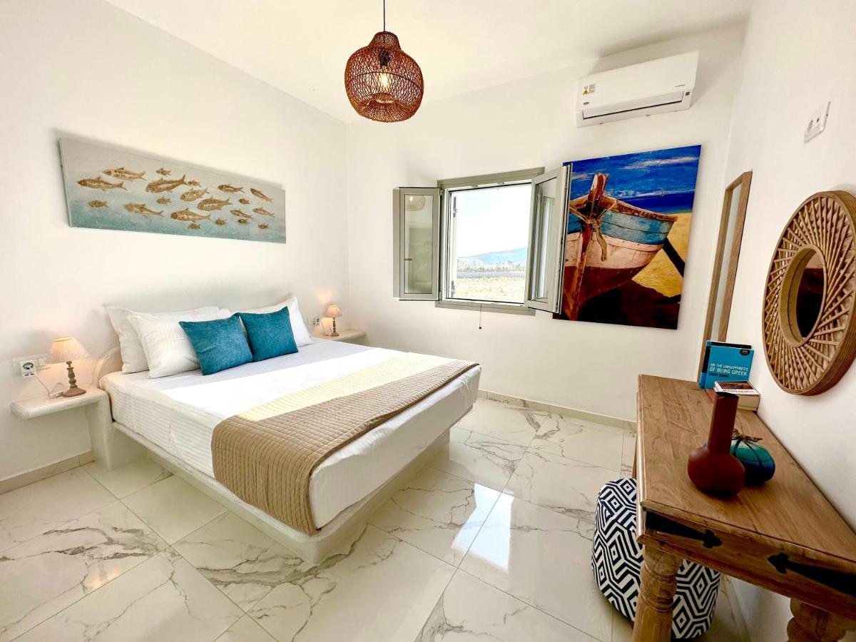 Santana Apartments Периволос Екстериор снимка