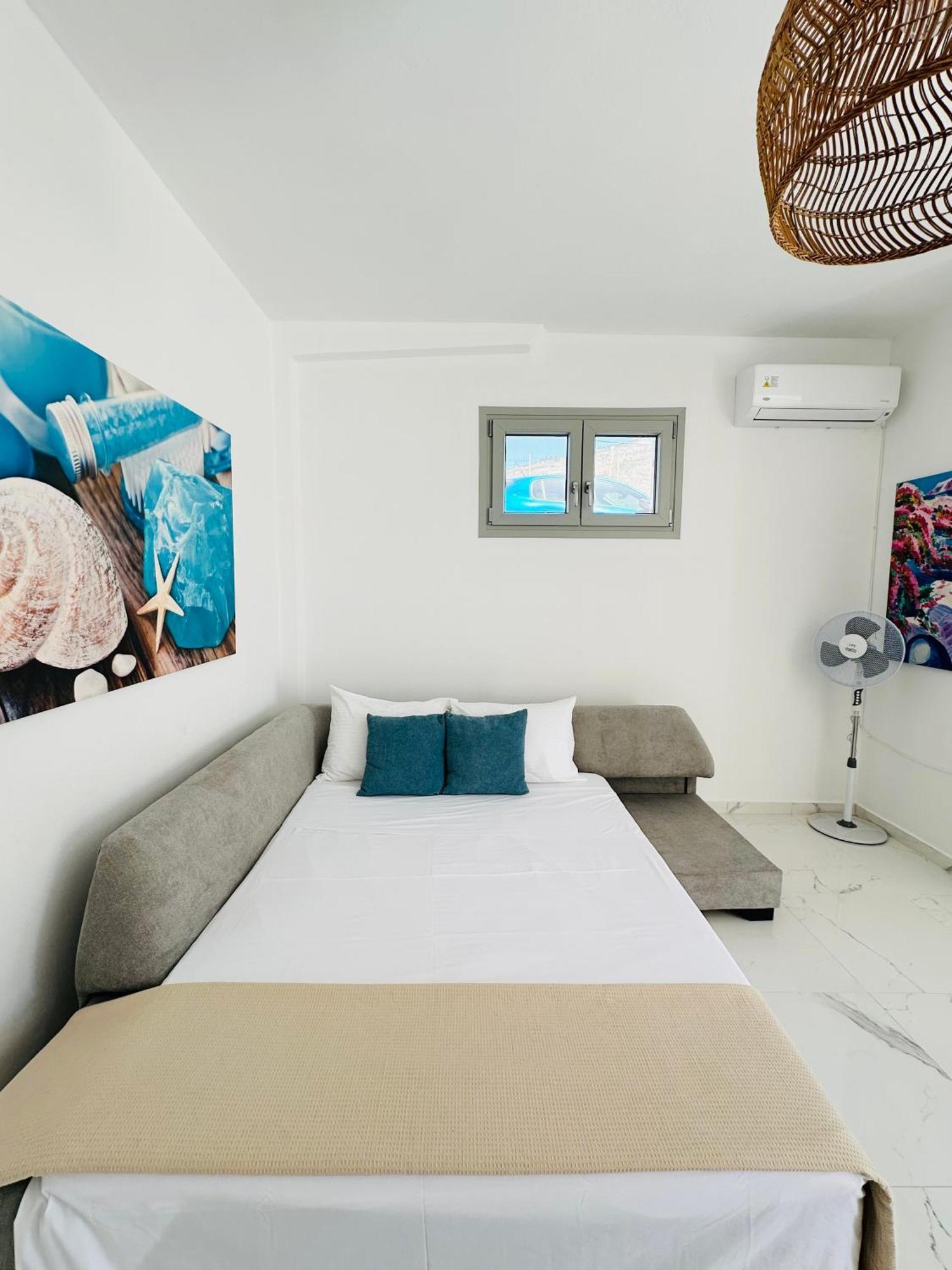 Santana Apartments Периволос Екстериор снимка